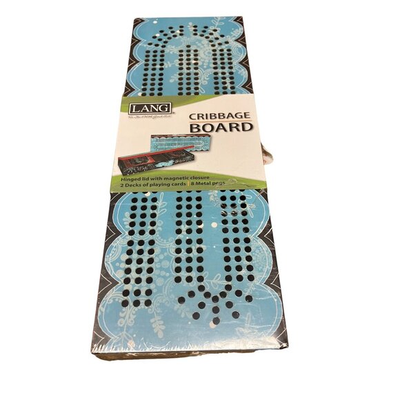 LANG CO Cribbage Game Board WINTER MAGIC Incl 2 Decks Cards & 8 Metal Pegs NIP - Picture 2 of 5